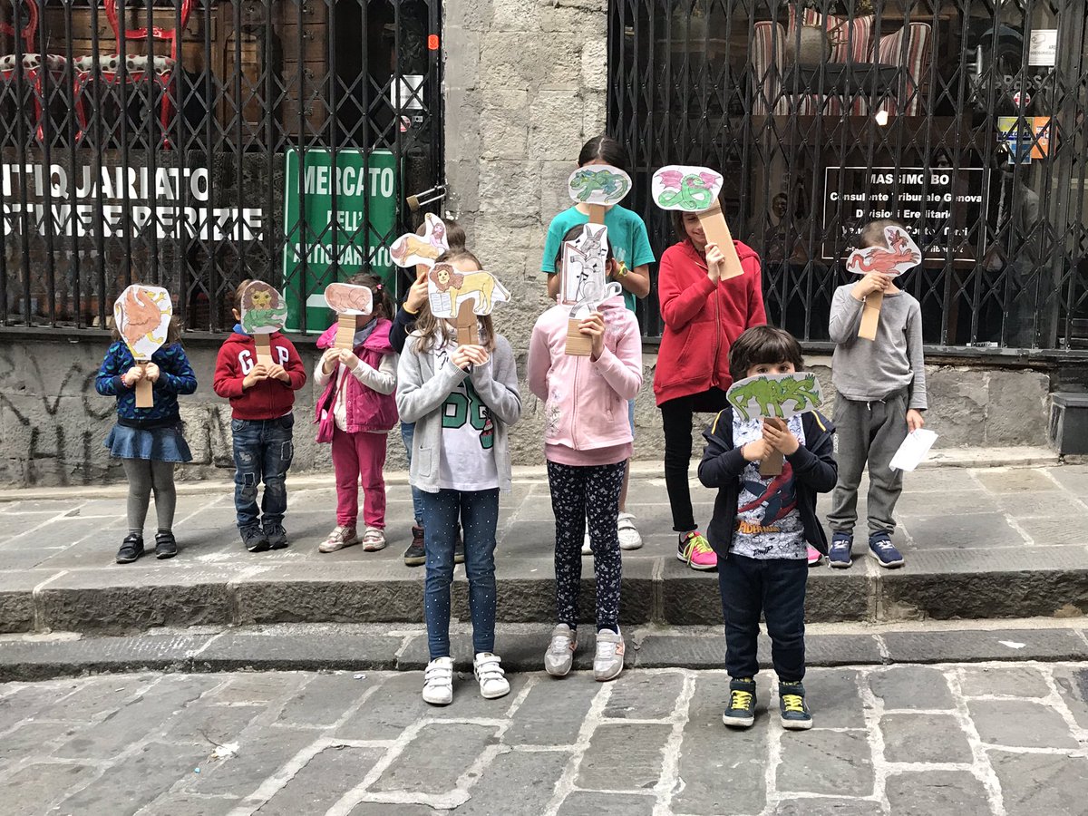 unpostoverdeblu's tweet photo. Grazie a tutti i bambini che l’hanno aiutato, Ciccobachicco ha ritrovato i suoi amici animali (quasi) fantastici e li ha riportati a casa! #tulaconoscigenova #aspassopergenova #visitagiocata #familyfriendly #familytour #amisuradibambino https://t.co/91MqfKv6sq