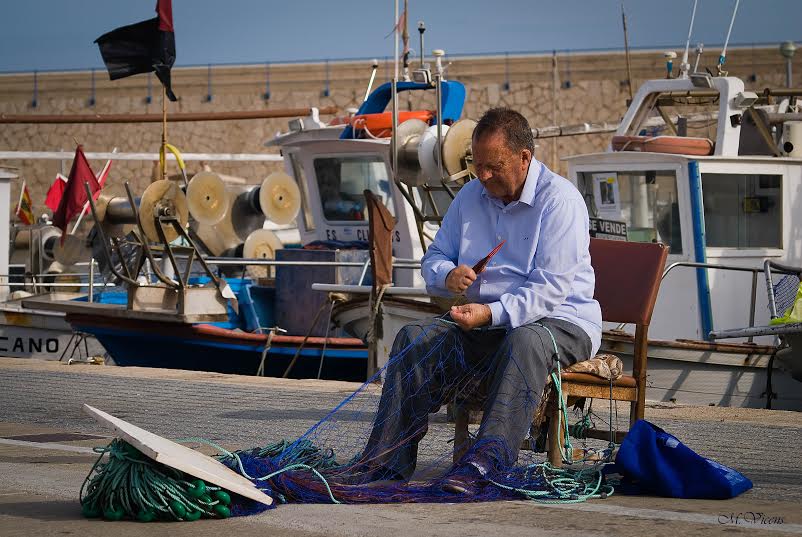 Jaumeao's tweet photo. Ahir vaig saber que el Patró Jeroni (Cala Ratjada, 1933) va morir fa mesos. El vam poder entrevistar amb @patroaranya0 fa temps. Amarinat als 7 anys, va esdevenir un homo savi. Usava paraules precioses que avui són rares, potser extintes. La publicàrem a: https://t.co/WNPi8JmksL https://t.co/yFaYi1tvGf