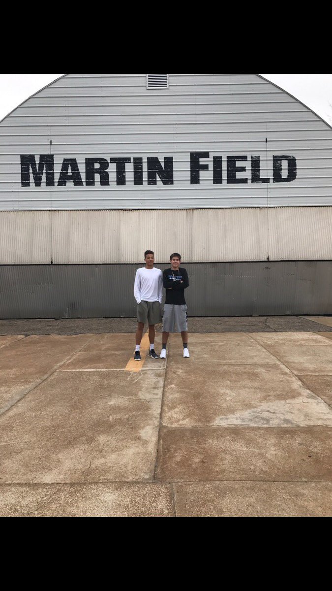 masonlegitlee's tweet photo. Happy birthday to a day one @tylerlutt ily Fr Fr 💛 https://t.co/viqG1VCC4k