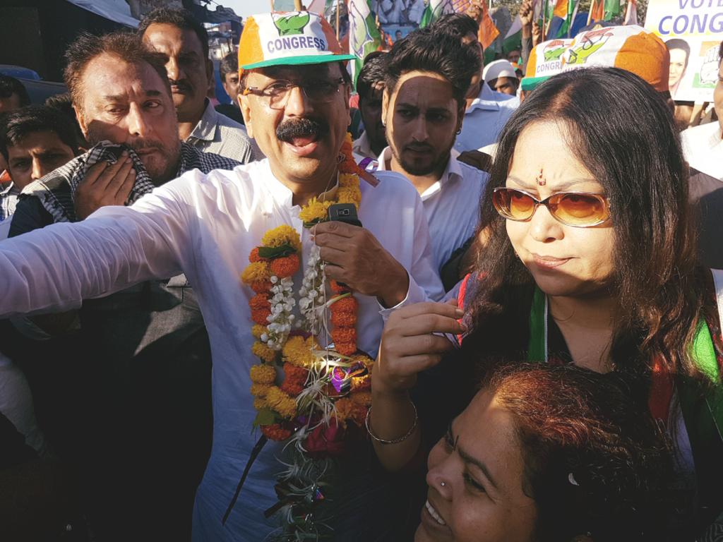 dr_suraina's tweet photo. #priyaforprogress
#NCPCongress #Mumbai #VoteForChange #Ward102 prachar  #Bandra #Bandrawesttaluka #NorthCentralMumbai #PriyaDutt ji #BabaSiddique ji @BabaSiddique #RajaRabelAliKhan #DrSurainaMalhotra  #MumbaiMahilaNCP @Jayant_R_Patil @supriya_sule @AhirsachinAhir @Clyde_Crasto https://t.co/F9GwayAv8U