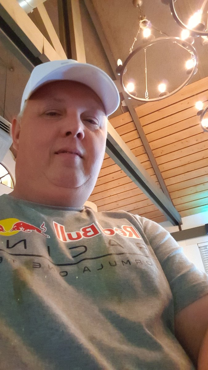 Somertijd vrienden tweet media
