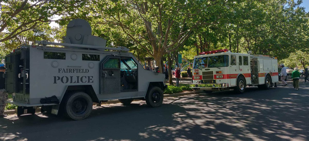 LtGregH's tweet photo. Attended the Rolling Hills Easter Egg Hunt this morning. Children of all ages had a great time enjoying the park and community. Our K-9 Unit conducted a demonstration for the crowd. #FFPD @LtRobL https://t.co/snu9xFG0aN