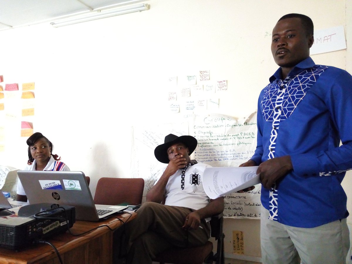 Mani_Gnarou's tweet photo. Network Activation Event #NAE, des #ChangesMakers of #AshokaTogo partagent pour inspirer et motiver d'autres #jeunes.
@exchangealumni #SEAT @AshokaAfriqueFr @AGlobalizer @AshokaDE @FojeaTg @MimiBatik @YALINetwork @yalidakar @JVE_Int @CatherineAgouvi @manuadzonyo @Djouman4Africa https://t.co/pwO3gaTGpm