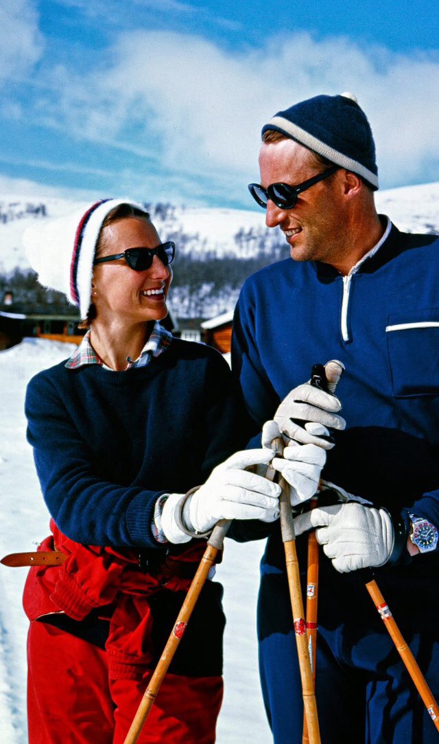 Kjell Arne Totland on Twitter: "PÅSKEAFTEN 1968... #KronprinsHarald &amp; frk #SonjaHaraldsen på #Prinsehytta i i påsken 1968 - bare noen uker etter forlovelsen i mars. I år feirer de tradisjonen