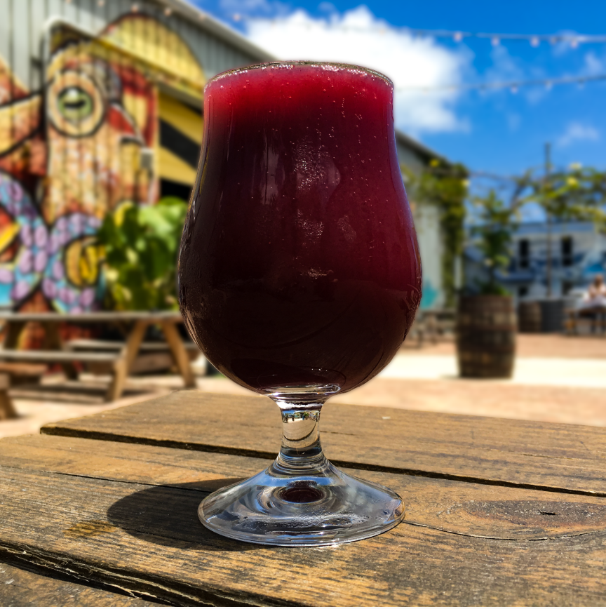 lauder_ale's tweet photo. Blueberry Fruited Berliner!!! ๐บ Cancel out all the toxins with a bunch of antioxidants!....well you can at least try. ๐คทโโ๏ธ On Tap Now! 3.4% ABV
#healthybeer #comeandgetit #prettybeer #beerporn #craftbeer #fruitedbeer #fruitbeer https://t.co/xcCpZbaW3E
