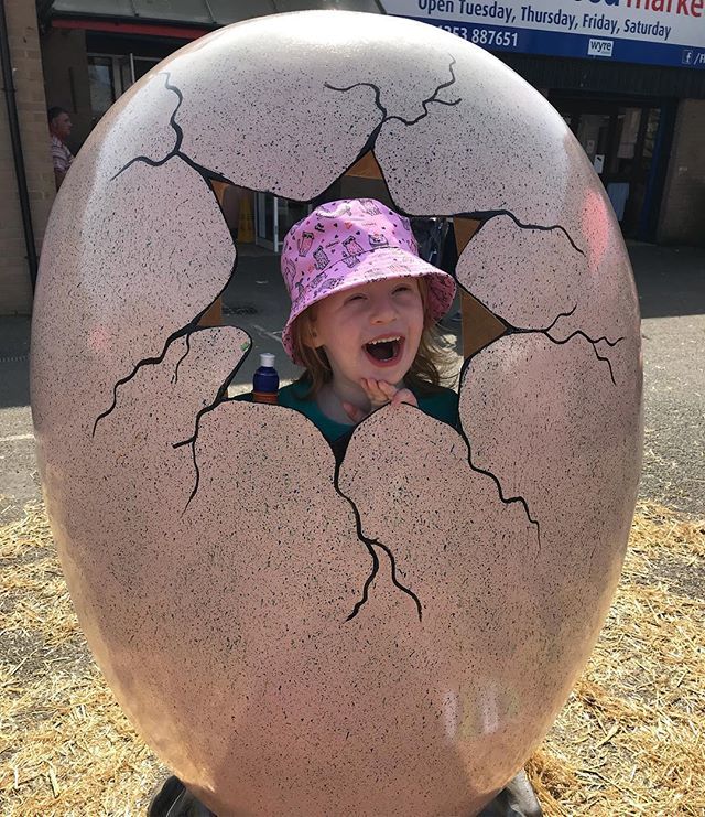 Today we went hunting for dinosaurs 🦖 and Willow did her best ever raaaahhh!

#threenager #familyeaster #easterweekend #dinosaursalive #dinohunting #dinoegg #toddlerlife #toddlersofinsta bit.ly/2VTUOzj