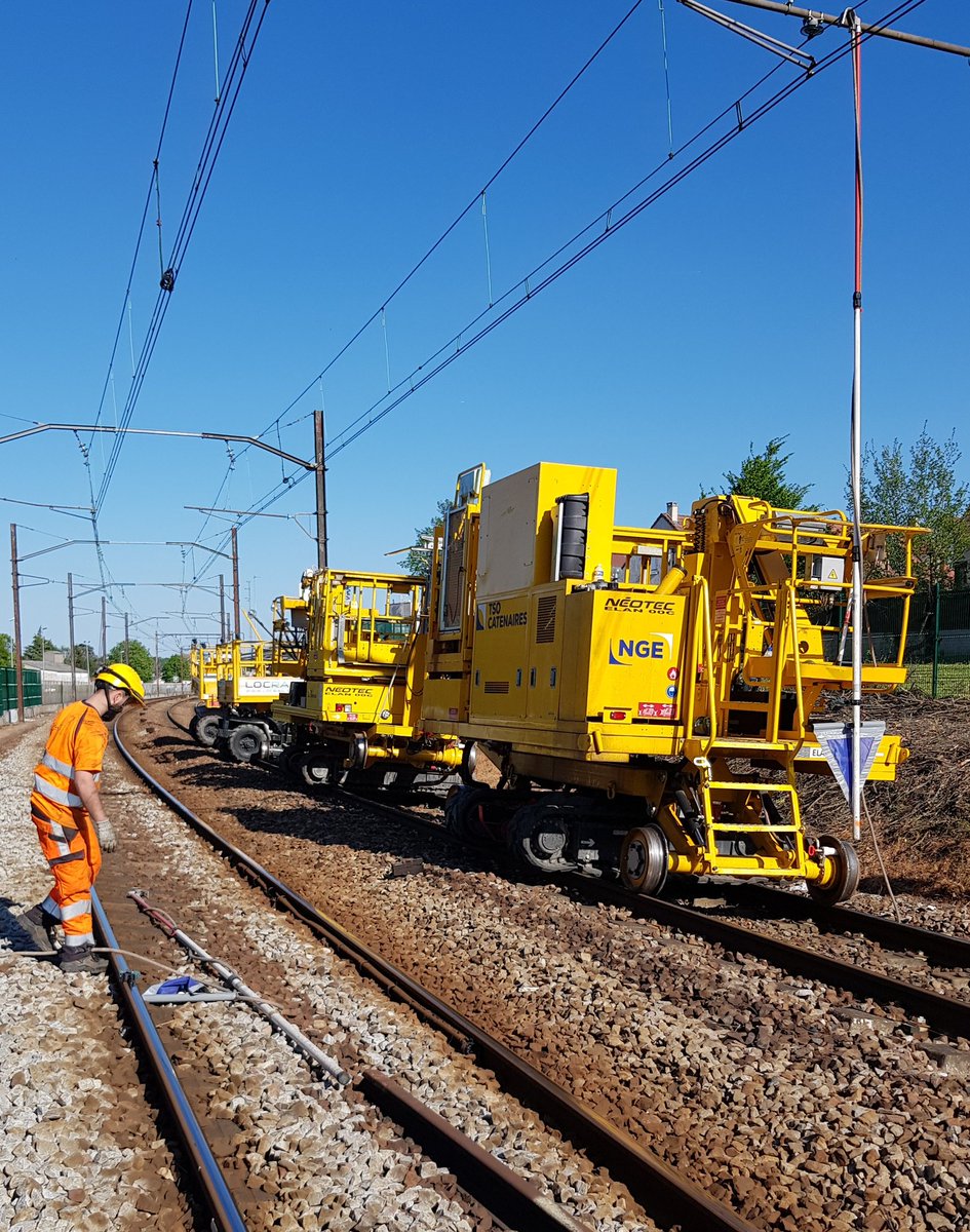 Cette première journée Week-end POLT, avec la collaboration de NGE TSO et l'aide du Sr CAT By-Etp, de l'UP Tx, de 2 supers Agents PN "voie" et bien sûr celle de l'UP SES PRG SUD, nous avons réalisé 2 grandes baguettes de 441m+RP CAT+MPC sur V1D/2D entre la Norville et Arpajon ✔