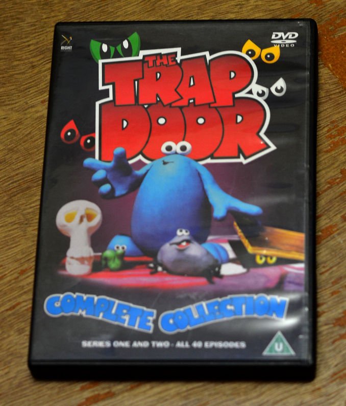 vopiscus_bm's tweet photo. #RetroDVD of the day, #TheTrapDoor, 1984, #CMTBAnimation & #QueensgateProductions, voiced but the inimitable #WillieRushton. The theme was the first, but not the last, time I was warned there was something down there! π https://t.co/7NOoH8aVEI