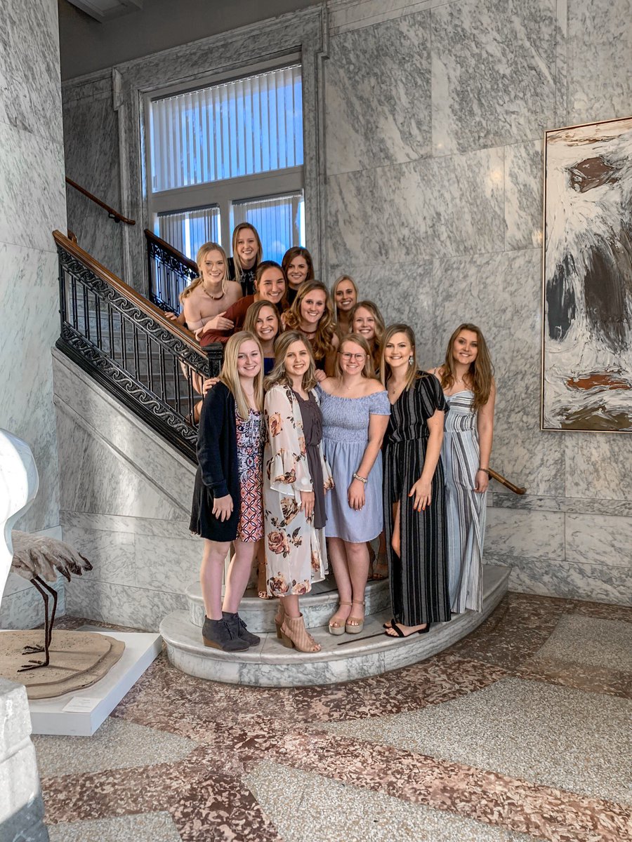 Our members who are involved in KHOP celebrated their hard work at their banquet recently! Congratulations to the 3 women who got into Nursing School and the 2 who were admitted into Pharmacy College!! ✨💫