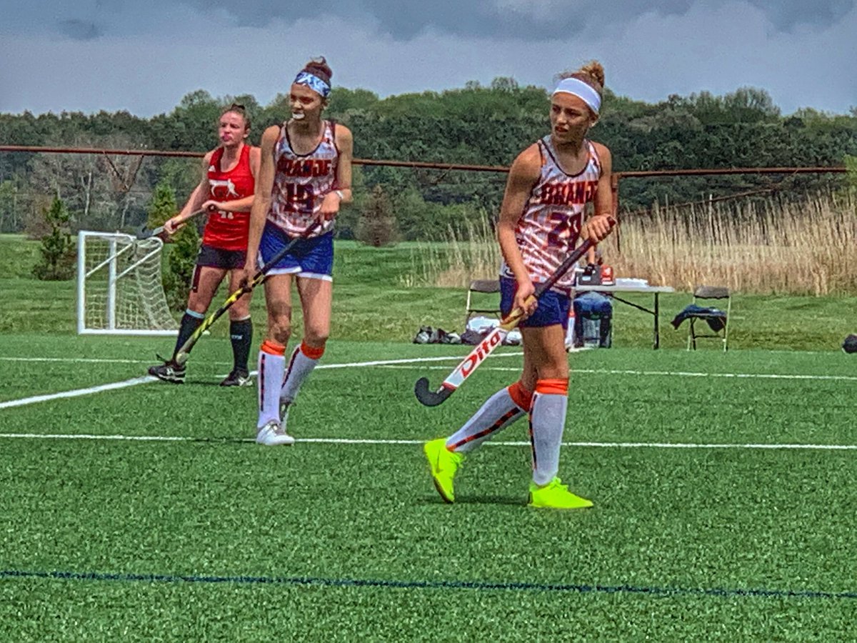 MispillionFarms's tweet photo. #SSEaster19 action with @OranjeFHClub at @de_turf https://t.co/cE50boDzOf