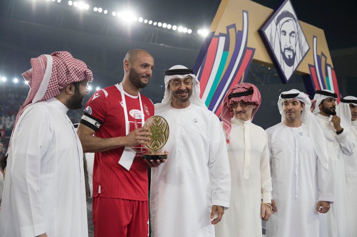 LADC_Officiel's tweet photo. #UAFACL : Chikhaoui élu meilleur joueur de la Ligue des Champions Arabe.
Le milieu de terrain international de l’Etoile du Sahel,Yassine Chikhaoui a été sacré meilleur joueur de la Ligue Arabe des Clubs Champions de Football,remportée jeudi par l’Etoile aux dépens des Saoudiens https://t.co/l7vPcWX3Tx