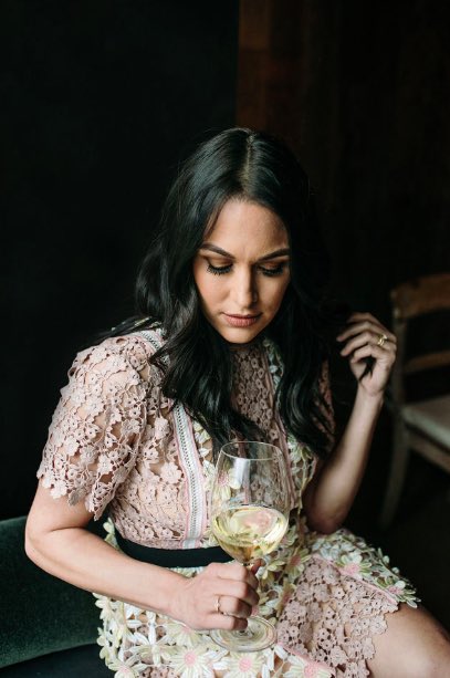belleradiciwine's tweet photo. Saturday vibes. 

What's your favorite type of wine? 💋 🍷 https://t.co/aO0sjLs4iz