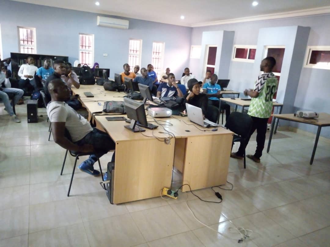 Fabiyi_WaleTaza's tweet image. We had the pre-hackathon meetup, building up to @hackweakend #Tech Event 2019 at @Khamsys. We discussed the hacksets&ideas with the 24 #Hackers present. We are already looking forward to an awesome event next week.
#TechForGood #socialimpact #healthcare #healthtech #hackathon