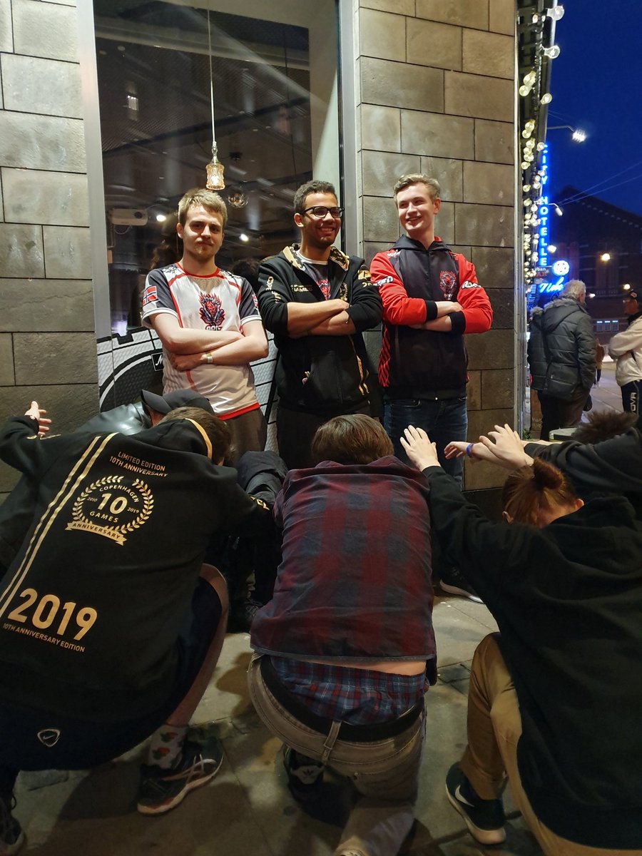 RoninHorde's tweet photo. After the amazing run these guys had at @copenhagengames tribute was in order!! 2nd place in their first ever tournament and a wild 6 hour grand final 🤯 #roninhorde #esports #endurancetraining #CPHGames19 https://t.co/nZOmwgb6KH