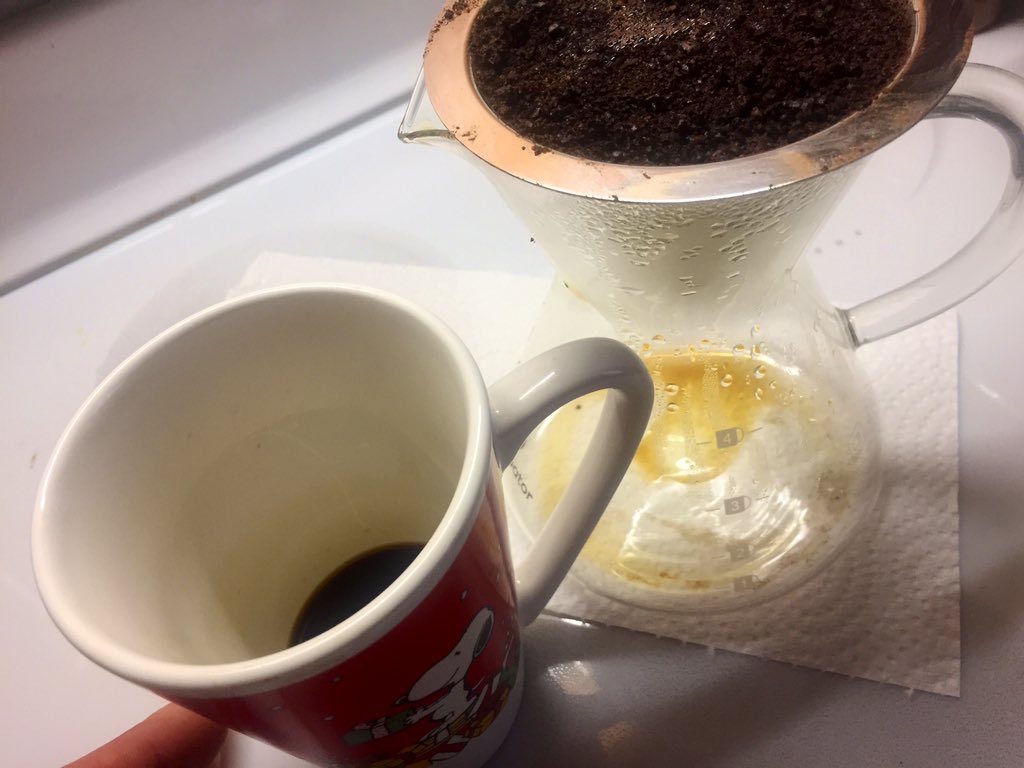 This pour over set by <a href="/Coffee_Gator/">CoffeeGator</a> is amazing. No more paper filters for me ✌️