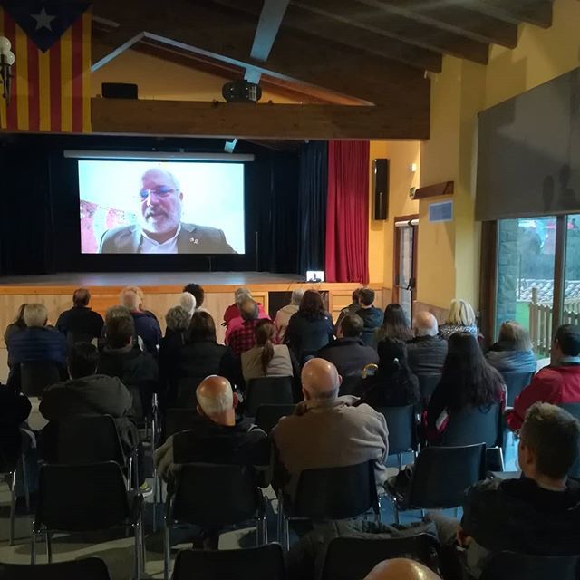 AssembleaOsona's tweet image. Avui a #rupit hem seguit les explicacions del conseller @lluispuiggordi sobre el Consell per la República
#osona #instaosona 📷 @eudaldrocaferrer bit.ly/2V7hCif