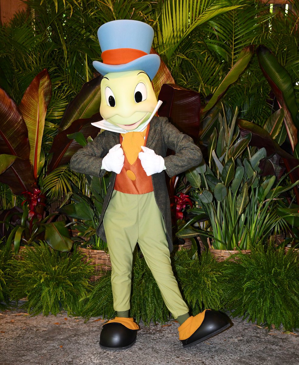 Jiminy Cricket is meeting at Disney’s Animal Kingdom as part of their Earth Day Party for the Planet. See him on the Discovery Island Character Landing. #DisneysAnimalKingdom #AnimalKingdom #WaltDisneyWorld #WDW #DisneyWorld #PartyforthePlanet #DAK