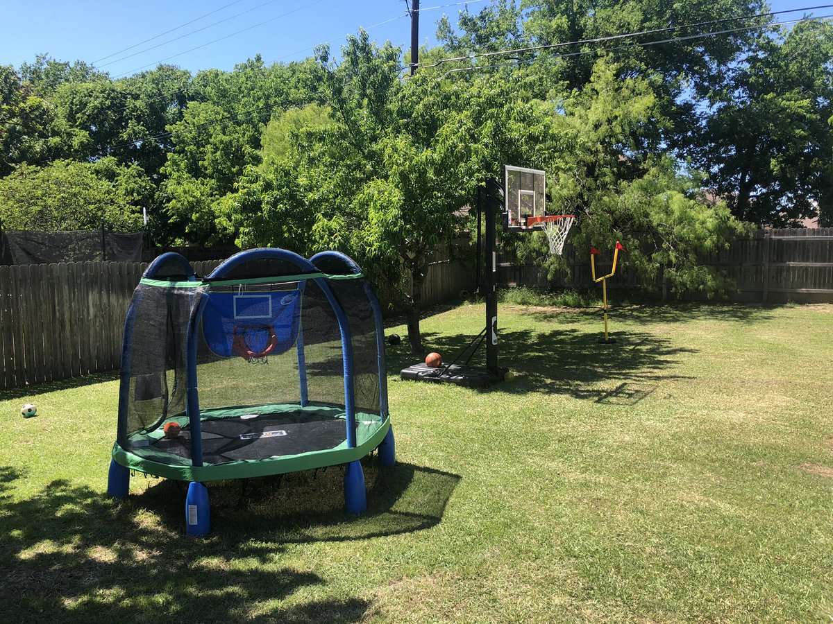 CoachHarvey_24's tweet image. You might be a coaches kid when this is the back yard...
#multiplesports