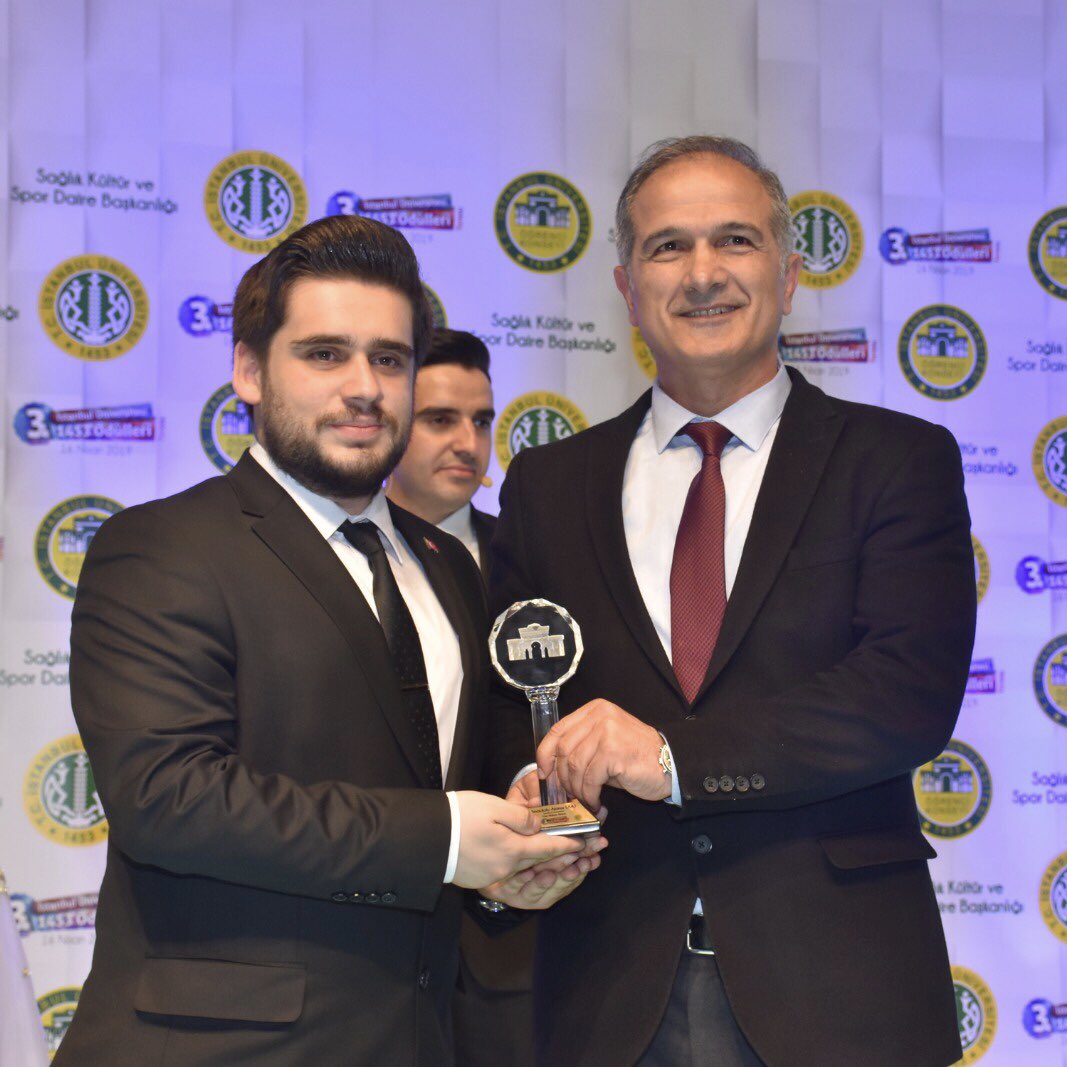 İÜ 1453 Ödülleri tweet media
