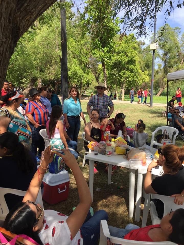 RoxanaRubioVal2's tweet photo. El día de hoy tuve la oportunidad de recorrer mi municipio Sinaloa de Leyva y saludar a mi gente, me fue muy grato ver tantas personas que nos visita de otras partes del Estado .

#RoxanaRubio #LXIIILegislatura #PartidoAcciónNacional https://t.co/ISWPpF84ah