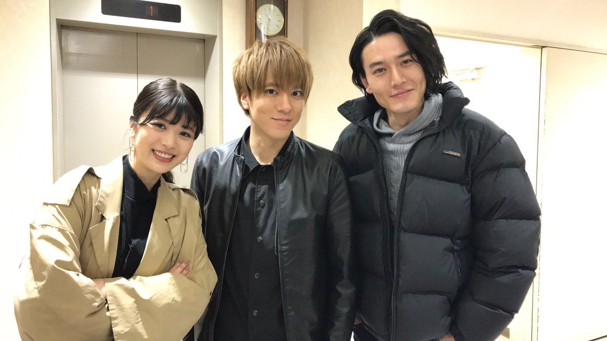 仮面ライダーブレン 予告解禁即つっこみどころ満載 ブレンがギリギリすべりこむ 武器がメガネ Togetter