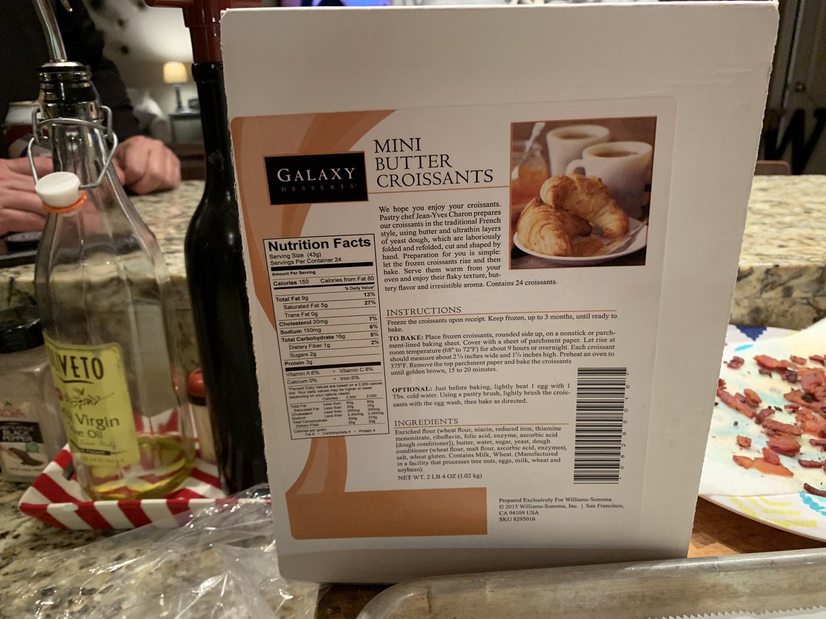 maddieeee12's tweet photo. @WilliamsSonoma we’re missing a croissant ☹️☹️☹️ only received 23 of 24 croissants https://t.co/opPGvOU5Wf
