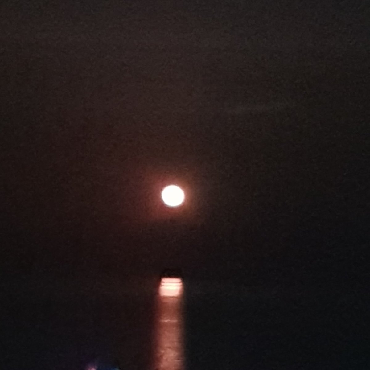 JFEditing's tweet image. The red moon of Saundersfoot.
@MySaundersfoot @ruthwignall