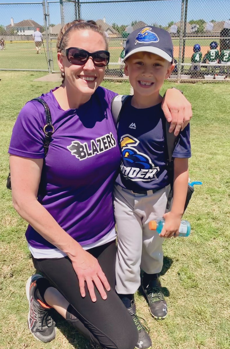 KadeeWikse's tweet photo. What a beautiful day to watch two of my students play baseball and have a great time with their teammates. ❤️⚾️❤️⚾️@ellisorbulldogs #ees1819 #risetothetop https://t.co/QK7S2UNsOC