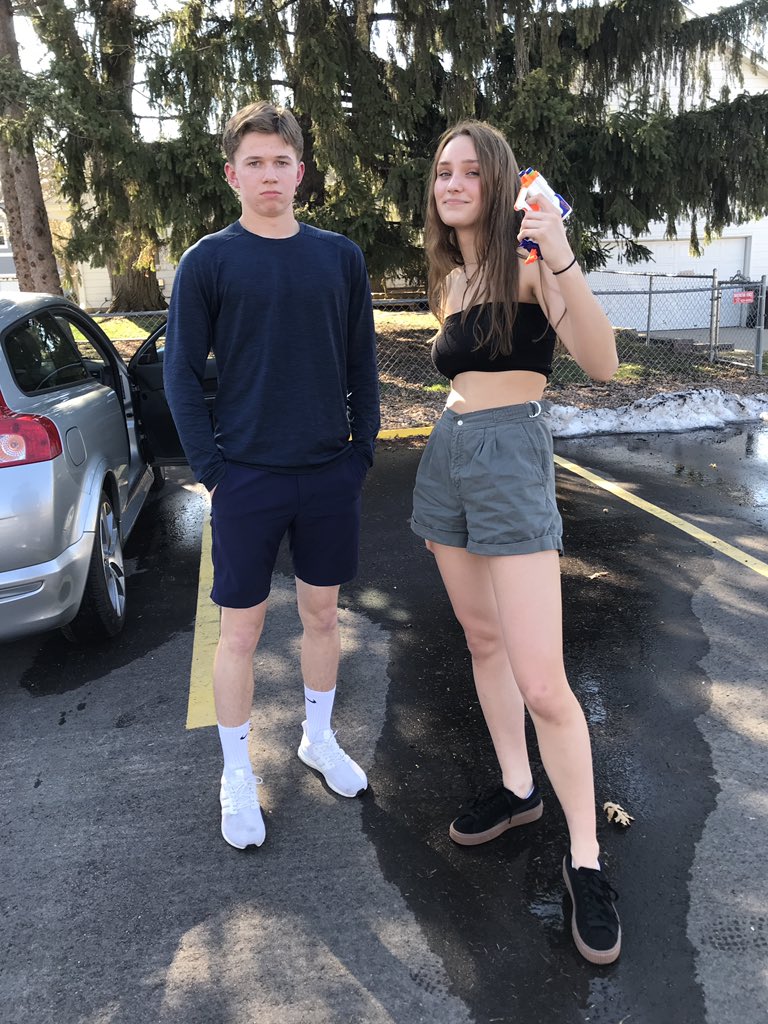 DownToNerf's tweet photo. Paul from @BDDnerf killed by Elena from @DownToNerf https://t.co/LzIQlaez0D