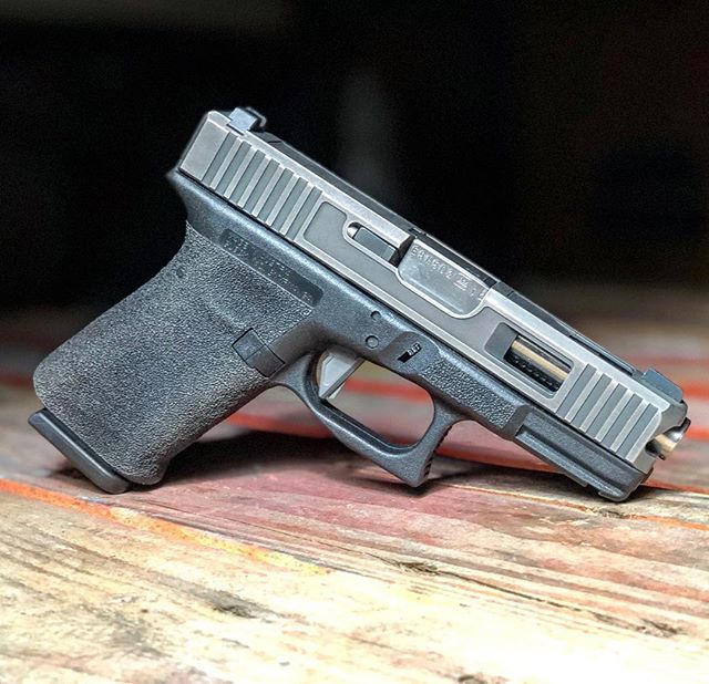 An NiBx coated Glock by <a href="/wmdguns/">@WMDGuns</a>  #glock bit.ly/2UMg0L7