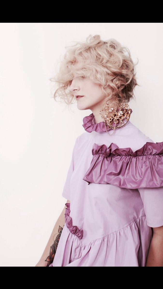 My pics : <a href="/jonny_engstrom/">Jonny Engström</a> #jonnyengstrom  <a href="/giuseppe/">Giuseppe Perri</a>.manco designer @abigail_skrentny #tecniart #lorealpro #lorealprouk #wavyhair #fashion #guykremersalon #namaste #wsa #winchesterschoolofart