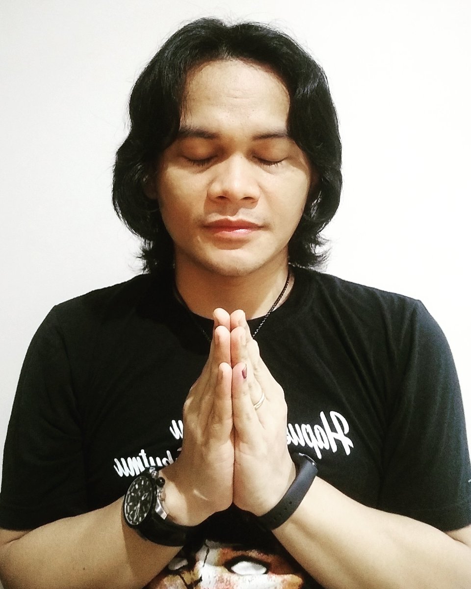 mbah_mijan's tweet photo. Hingga kini, cuaca hati masih banyak yang panas dingin. 

Tolong tahun 2024 nanti, Jokowi dan Prabowo gak usah nyapres lagi. 

Bikin pusing doang kalo mereka diajakin. Please 🙏 https://t.co/kd2smDtCvR https://t.co/CebFn0Ajxn