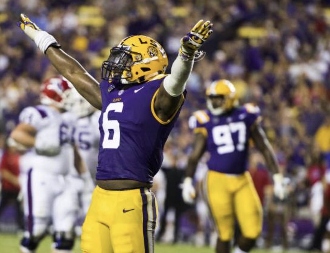 RobRegJR1's tweet photo. Thankful for this opportunity from coach O. Blessed to receive an offer to play football at LSU #GeauxTigers 4 https://t.co/7Wef8D4B0S