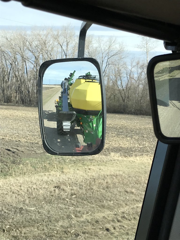 joe73595582's tweet photo. This is the extent of my view of the road behind me and many other farm equipment operators. Make sure the operator sees you before you pass. Don’t just assume it’s safe to pass. It could be the last assumption you ever make. #staysafe #Plant2019 https://t.co/TK2jHOFBXs