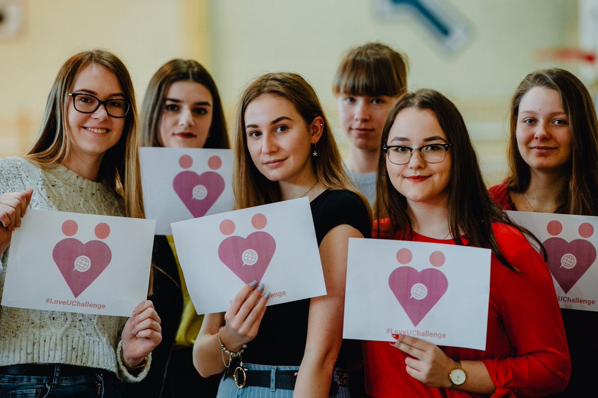 Leszek33's tweet photo. What keeps us happy &amp; healthy as we go through life? If you think it’s fame &amp; money, you’re not alone – but, according to Harvard psychiatrist Robert Waldinger, you’re mistaken. Yep, the biggest predictor of your happiness &amp; fulfilment overall in life is, LOVE. #LoveUChallenge ❤️ https://t.co/MZ27NR9VTJ