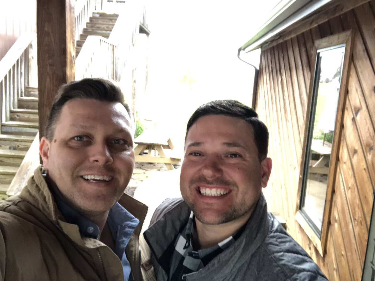 jonathanstan's tweet image. Ready for the @jamey_johnson concert @ renfroe valley.