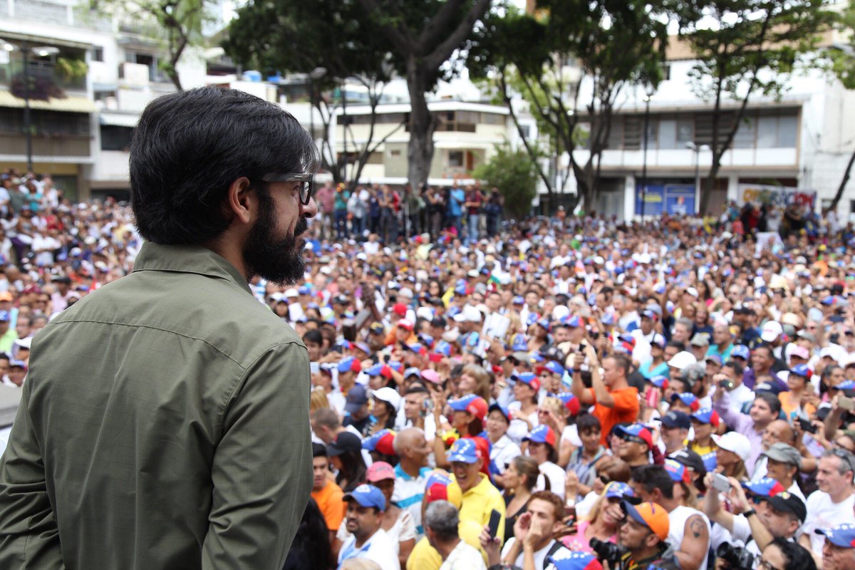Miguel_Pizarro's tweet photo. ¡El 1 de mayo nos encontraremos todos, otra vez, en las calles! Vamos en la dirección correcta, Venezuela. https://t.co/dQfbkO0fZL