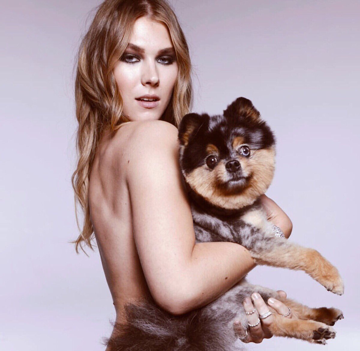 theshiryraz's tweet photo. Tatjana from #GNTM 💫 #ShiryRazExtensions #HairExtensionExpert @topmodel @lorenzomartini @pinybh @TraceyColorist @mechesalonla @heidiklum @rankinphoto #GNTM2019 https://t.co/ZtkwzAez36
