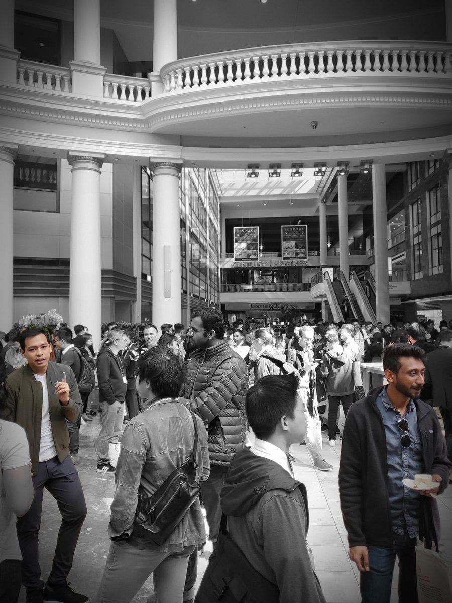 roxtsl's tweet photo. Amazing turnout at the Singapore Tech Forum in SF. Happy hour and networking now!!!
#techmetoSG https://t.co/c27tNduz1V