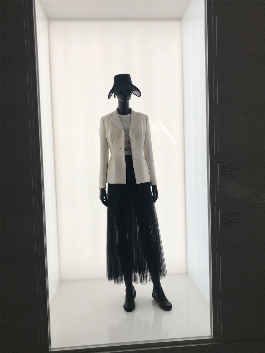 DebraMHaak's tweet image. The Dior exhibit at the V&amp;amp;A is breathtaking! #ephemeralarchitecture
#diordesignerofdreams @Dior @V_and_A
