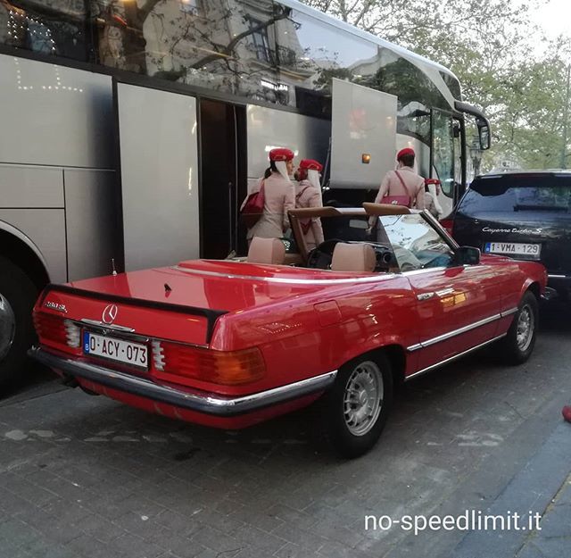 NoSpeedLimit_it's tweet photo. #airemirates #hostess #flightattendants #stewardess the glamour of flying ... https://t.co/oTvTg9YPHK https://t.co/pIAF14U2PA