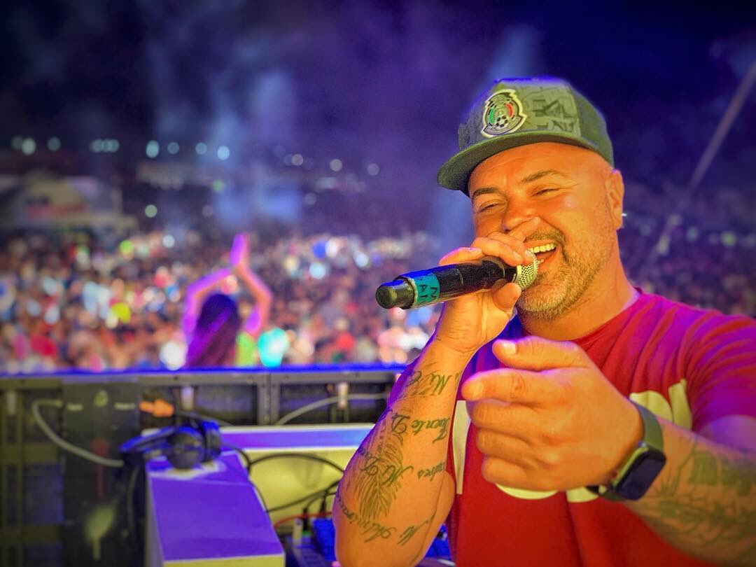 Mi cara de 50mil almas + tequila.. ¡Os quiero mucho! • Esta noche en el Estadio Tepa Gómez, Tepatitlán 🇲🇽 lo damos todo!