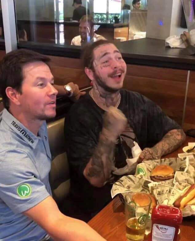 Br0k3nAU's tweet photo. Mark Wahlberg invited this homeless man to eat in his restaurant for free! Faith in humanity restored! https://t.co/L3AFWq8iLW