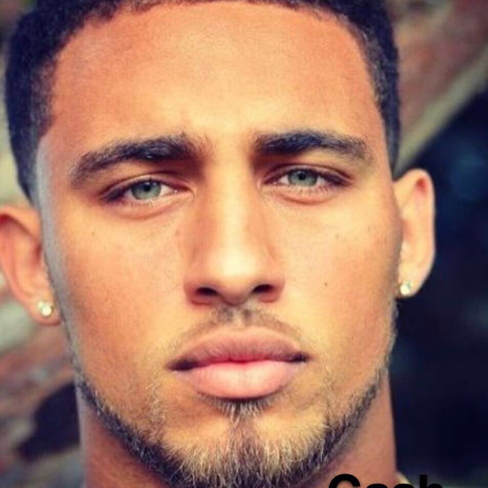 Barnestia34's tweet photo. Hello pen peeps and fab readers please check out my release dropping 4/30 Syn &amp; Desire An H-Town Love Story. 💙❤️💙❤️💙❤️💙❤️💙❤️💙❤️💙 https://t.co/UTTJVtkGv0