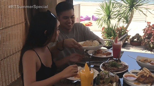 raymieofc's tweet photo. #RTSummerSpecial .#Hashtagroundtrip  @hashtag_rayt  @SammieRimando  @raymieofc  ang sweet ni rayt biyan kanin si sammie 💚💚💚💚Raymie https://t.co/8AwoELNDrM
