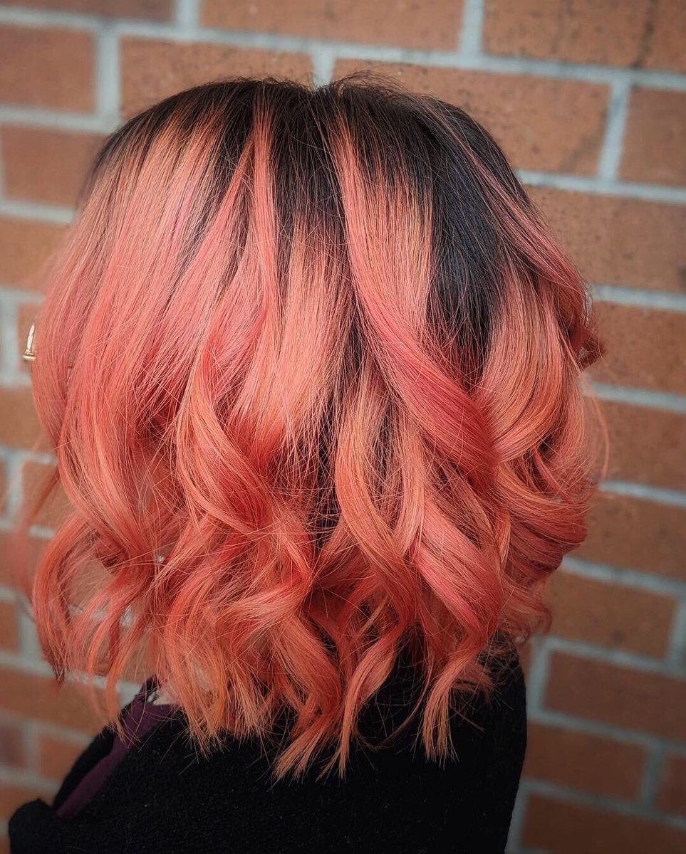 TSalaSalonSpa's tweet image. Check Out Taylor’s Hair!

Coral &amp;amp; Peach... 🍑👌🏼

Color, Cut &amp;amp; Style by Dara 

#colormelt #shadowroot #coralhair #peachhair #hair #salon #beauty #style #tsalasalonspa #northvancouver #yvr #hairstyle #mylowerlonsdale #lobhaircut #texturedbob #haircut #joicocolorintensity #haircolor