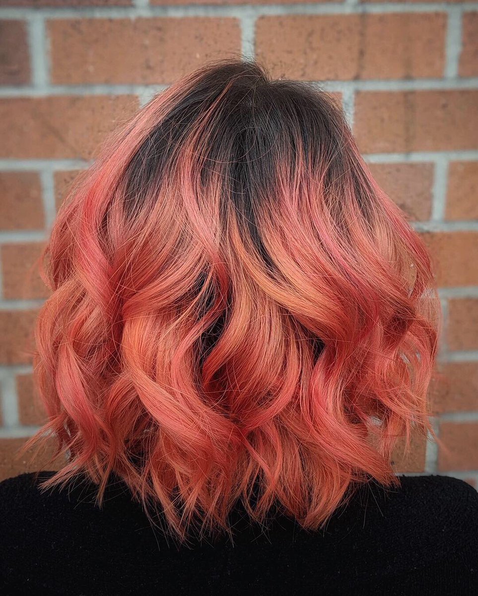 TSalaSalonSpa's tweet image. Check Out Taylor’s Hair!

Coral &amp;amp; Peach... 🍑👌🏼

Color, Cut &amp;amp; Style by Dara 

#colormelt #shadowroot #coralhair #peachhair #hair #salon #beauty #style #tsalasalonspa #northvancouver #yvr #hairstyle #mylowerlonsdale #lobhaircut #texturedbob #haircut #joicocolorintensity #haircolor