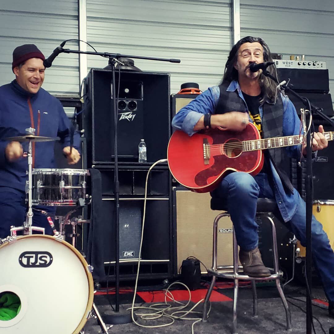 azpeacemakers's tweet photo. Sound of the Founders. Pre-show set from RC/PH at @route33r_b.
#rcpm #rcph #HTU20 #livemusic #ohio https://t.co/SJpvUCSYkg