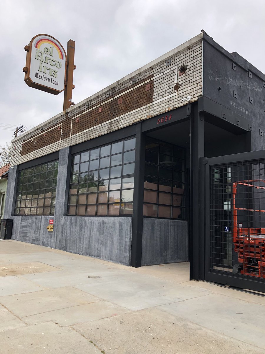 thenewYorkBlvd's tweet photo. Former #ElArcoIris is about to be the official HighLand Park @Barcade_LA For Those who were avid arcade gamers they will have what you need. Stay tuned for opening day. #ArcadeGames #HLP90042 https://t.co/7NCyDB5eVC