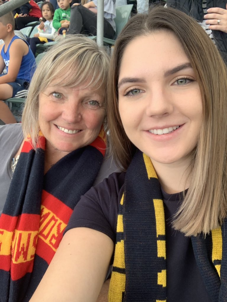 Congratulations on #300games Eddie Betts, absolute legend and gentleman to boot #GoCrows #WeFlyAsOne